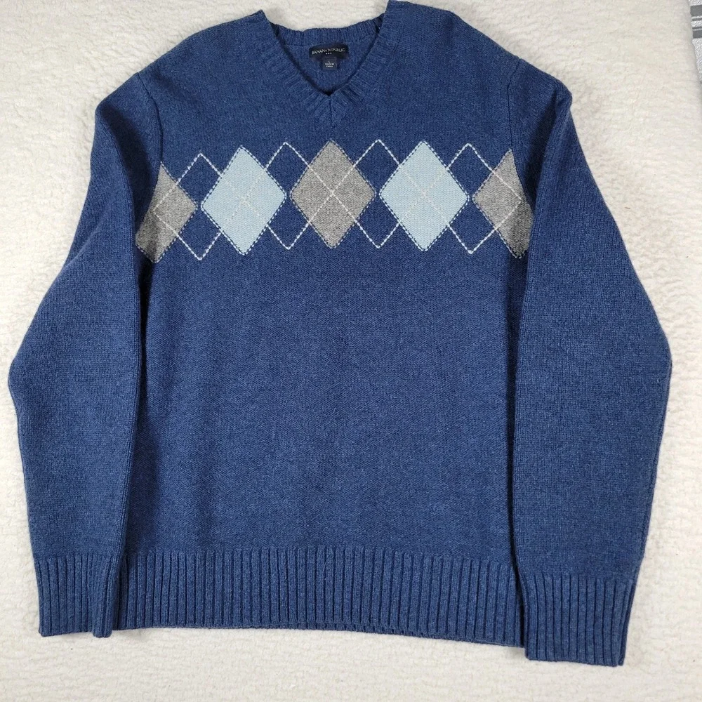 Banana Republic Sweater Mens Large Blue Argyle 100% Lambswool V-Neck Knit 0739